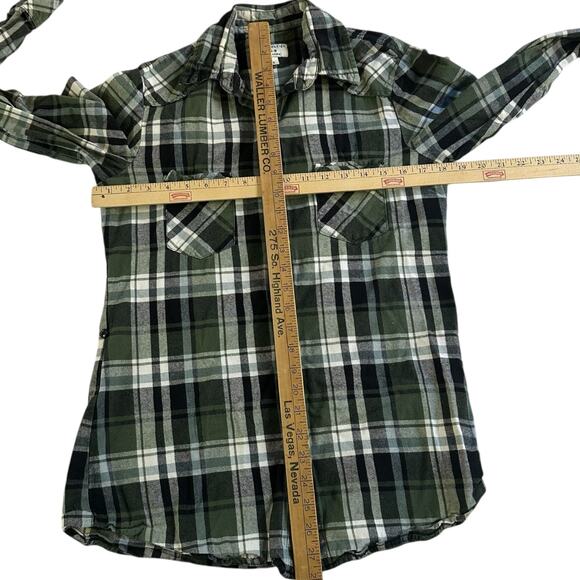 Womens Top Size Small Plaid Button Up Bundle Camping Hiking Outdoors Versatile - Picture 2 of 8
